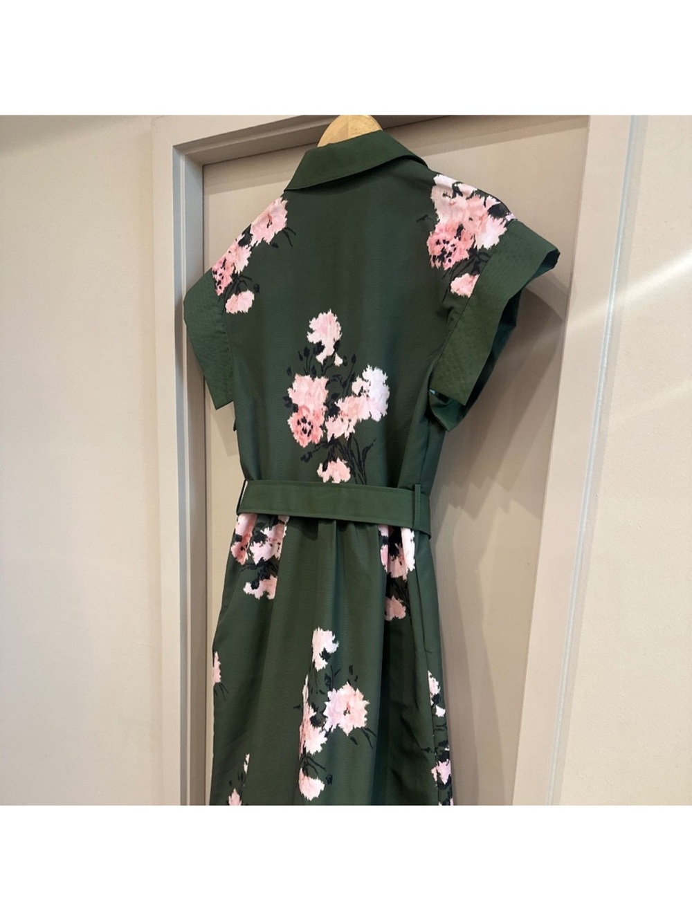 Tuckernuck Floral Chloe Dress - Picture 4 of 5
